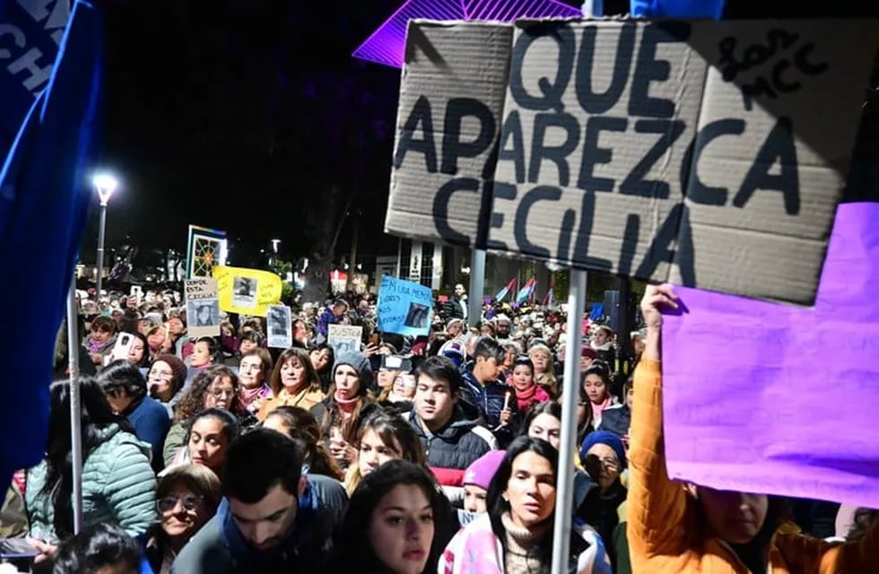 Masiva marcha en Chaco en reclamo de justicia por Cecilia Strzyzowski. Foto: Foto Marcela Carroll / Clarín