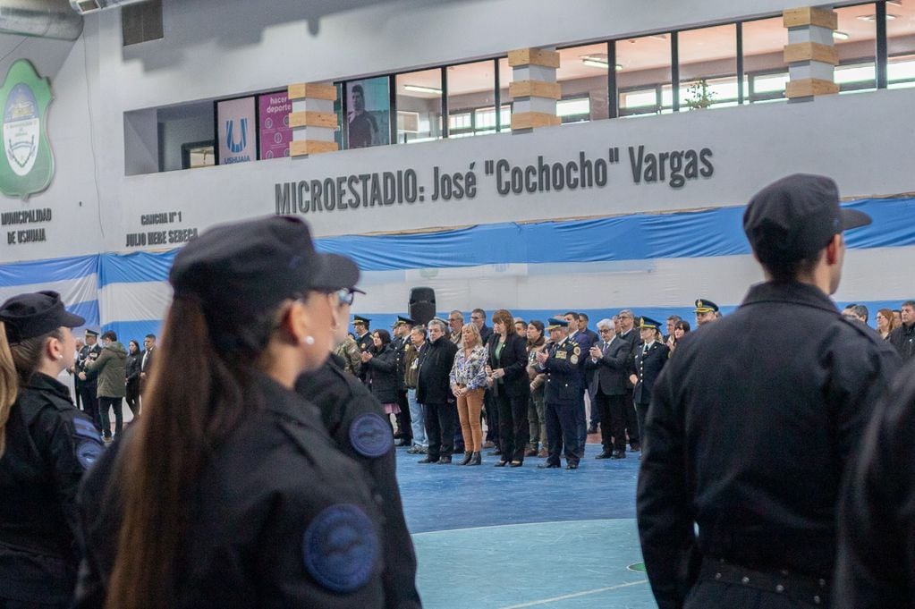 Realizaron en Ushuaia el acto por el 202 aniversario de la Policía Federal Argentina