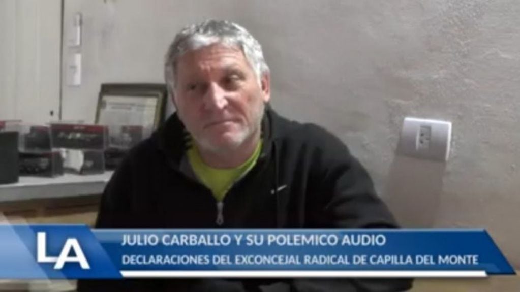 Julio Carballo en una entrevista televisiva en Capilla del Monte. (Foto: captura de pantalla video CDMnoticias).