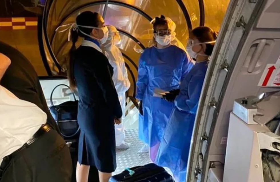 Activaron el protocolo de seguridad por coronavirus en Ezeiza por un pasajero que llegó con fiebre desde Estados Unidos (Foto: Infobae)