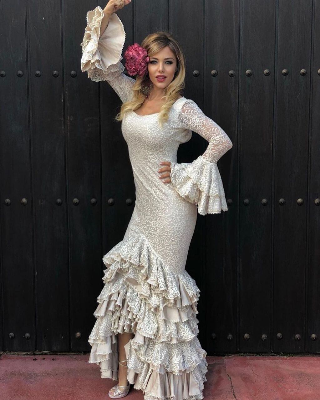 Y olé!!! El posteo de Evangelina junto a su vestido de tipo flamenco que cautivó las redes.