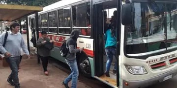 Sin servicio de transporte público en Eldorado