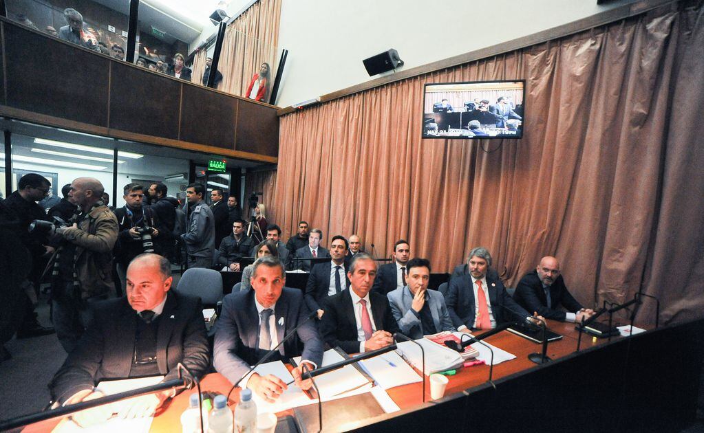 Primer día del juicio los fiscales Diego Luciani y Sergio Mola. Foto Federico Lopez Claro