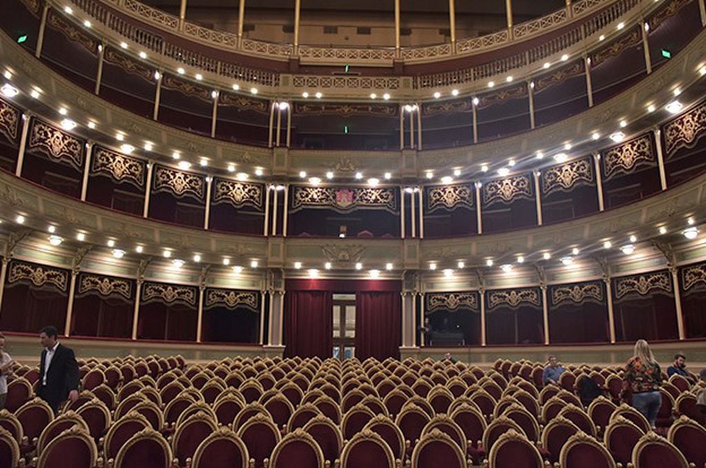 Así quedó el renovado Teatro del Libertador San Martín, sede central del Congreso de la Lengua en Córdoba. (Prensa Gobierno)