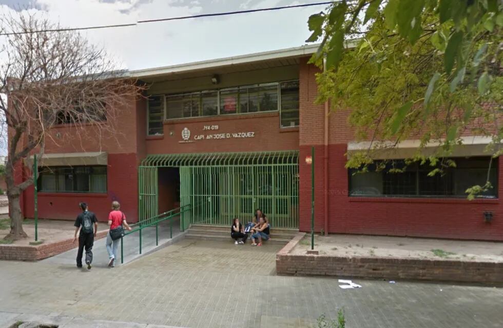 Escuela Capitán Vázquez, Las Heras.