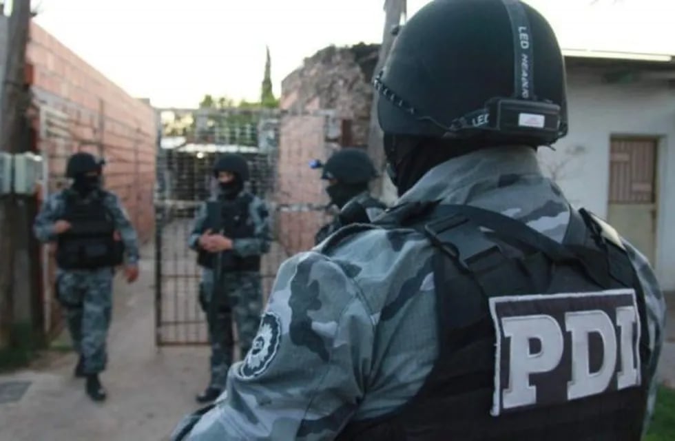 La policía detuvo a más de 1700 personas y secuestró 107 armas en febrero