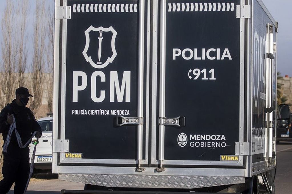 Equipo de la policía científica de Mendoza se hizo presente en el lugar