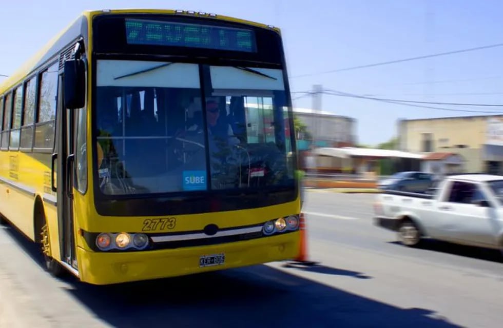 Los nuevos servicios de transporte interurbano conectarán ciudades del sur de la provincia.