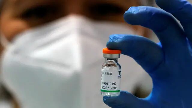 La vacuna china Sinopharm contra la enfermedad del coronavirus (REUTERS / Marko Djurica)