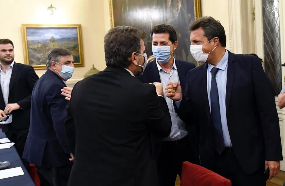 Wado de Pedro encabezó junto a Sergio Massa la reunión con los presidentes de las bancadas del interbloque de Juntos por el Cambio. (Foto: Ministerio del Interior)