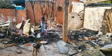 Puerto Iguazú: denunció que le prendieron fuego la casa por venganza