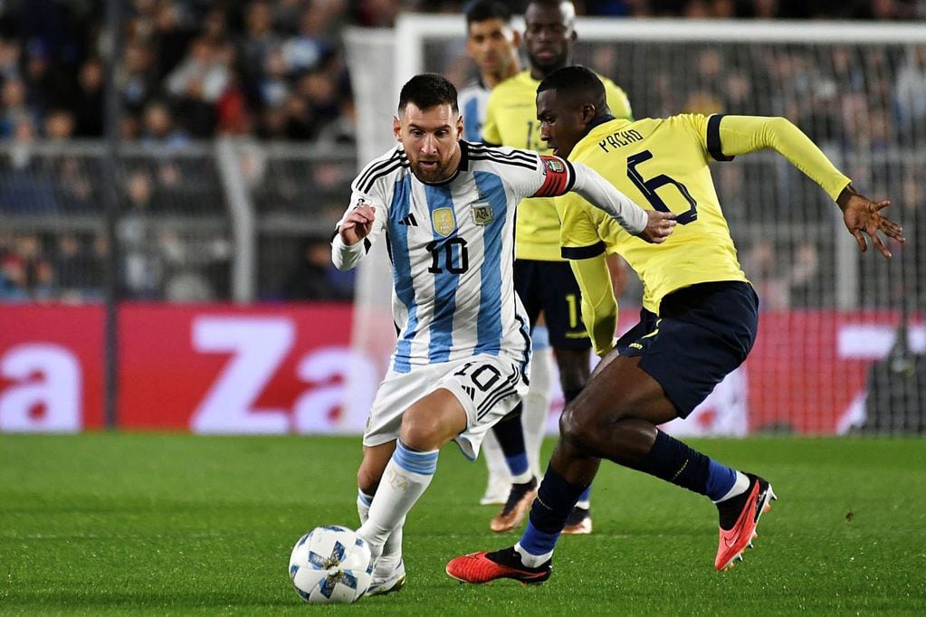 Con el gol de Lionel Messi, la selección argentina venció 1-0 a Ecuador en el primer partido de las Eliminatorias Sudamericanas rumbo al Mundial 2026. (Prensa selección argentina)