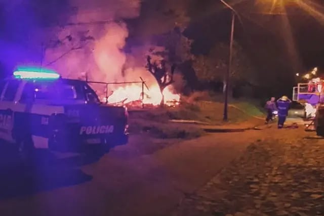 Montecarlo: intentaron agredir a un adolescente y quemaron su casa