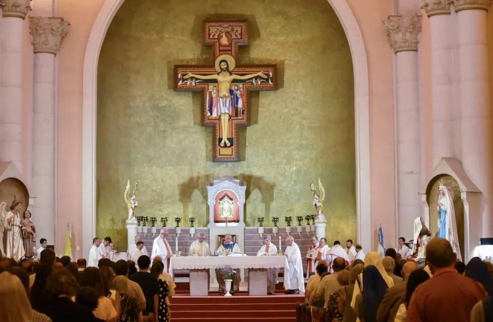 Monseñor Eduardo María Taussig celebró su última misa como obispo de San Rafael. (Foto: De Buena Fe Digital)