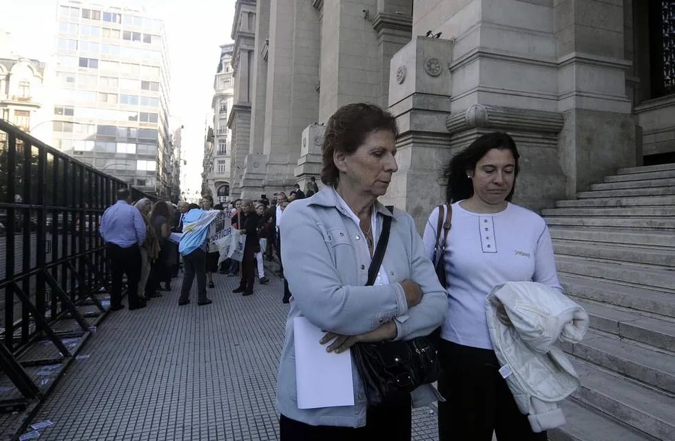 Caso Nisman: la Cámara Federal revocó los embargos a la madre y hermana del fiscal