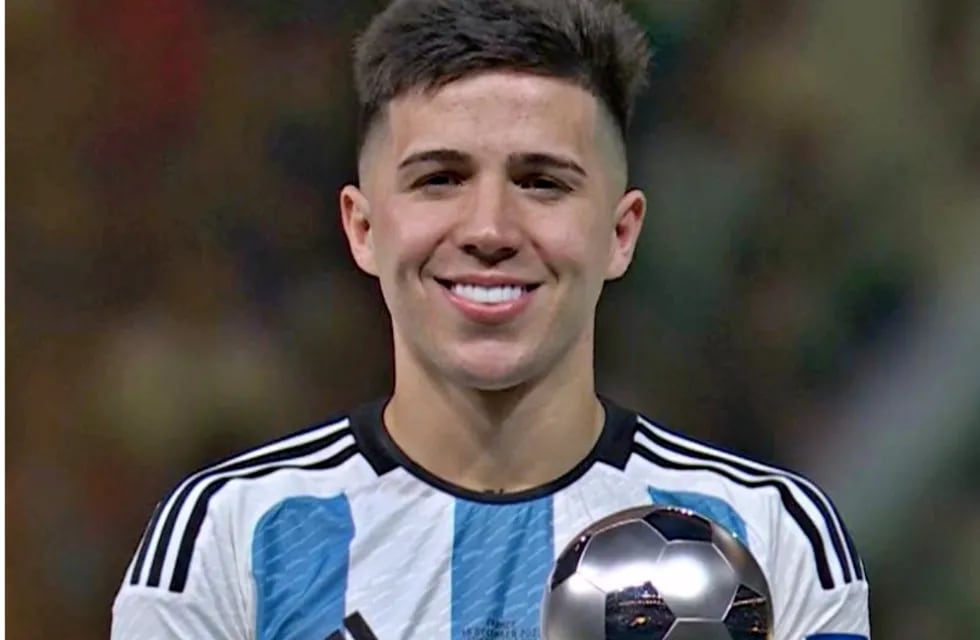 Enzo Fernández fue el mejor jugador joven de la Copa del Mundo (AP)