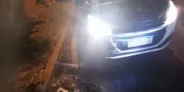 Posadas: incendio en un basurero generó daños en un vehículo