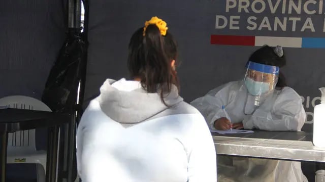 La provincia de Santa Fe informó este viernes 50 casos de coronavirus y seis muertes