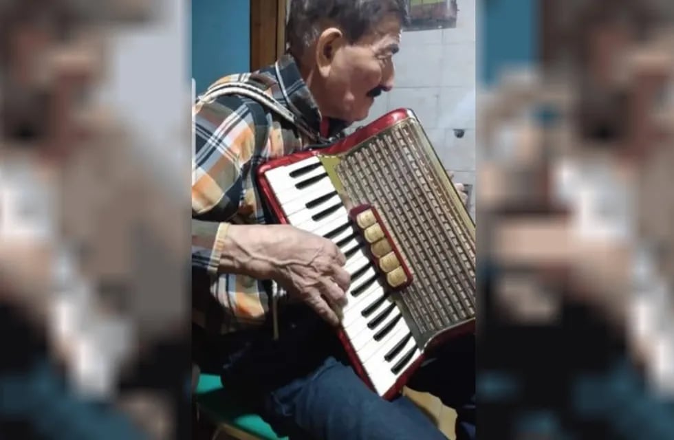 Le robaron el acordeón a un hombre de 89 años que lo utilizaba para combatir la depresión