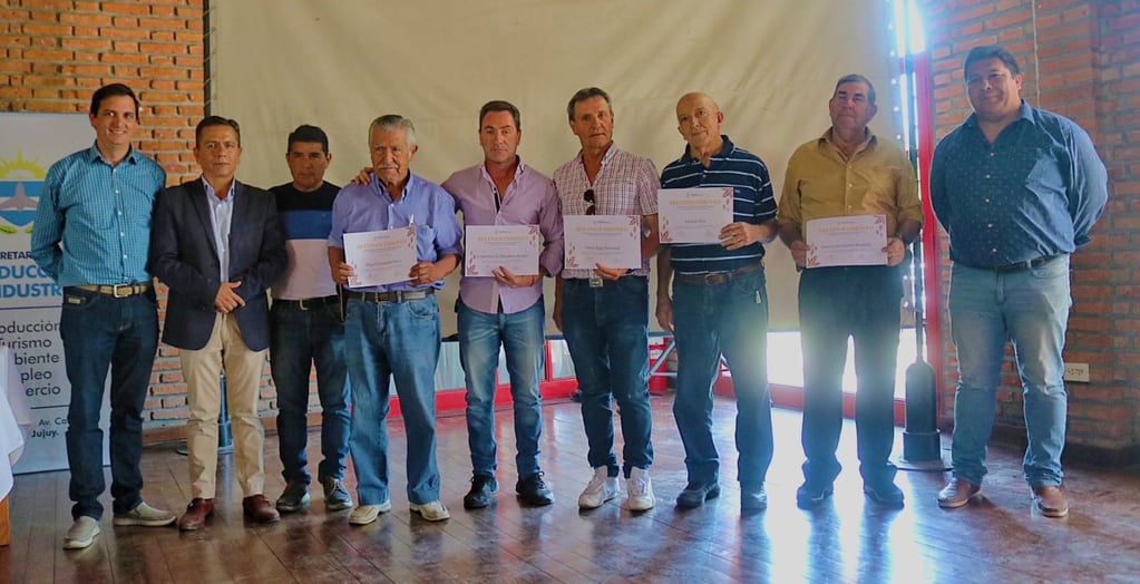 Con motivo del Día Mundial del Productor Tabacalero, en Jujuy hubo un acto en el que la Municipalidad de Perico distinguió a productores locales.