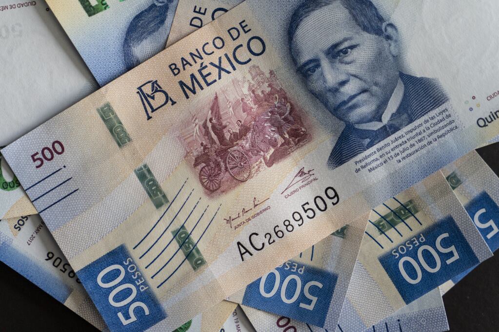 La economía mexicana registra cifra que se compara con el superávit de 710 millones de dólares del mismo mes de 2021.