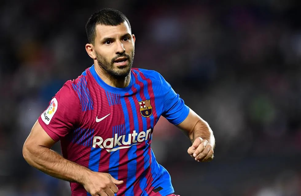 El Kun Agüero reapareció en las redes sociales mientras mostró como jugaba al golf a la espera de saber qué hará con su futuro