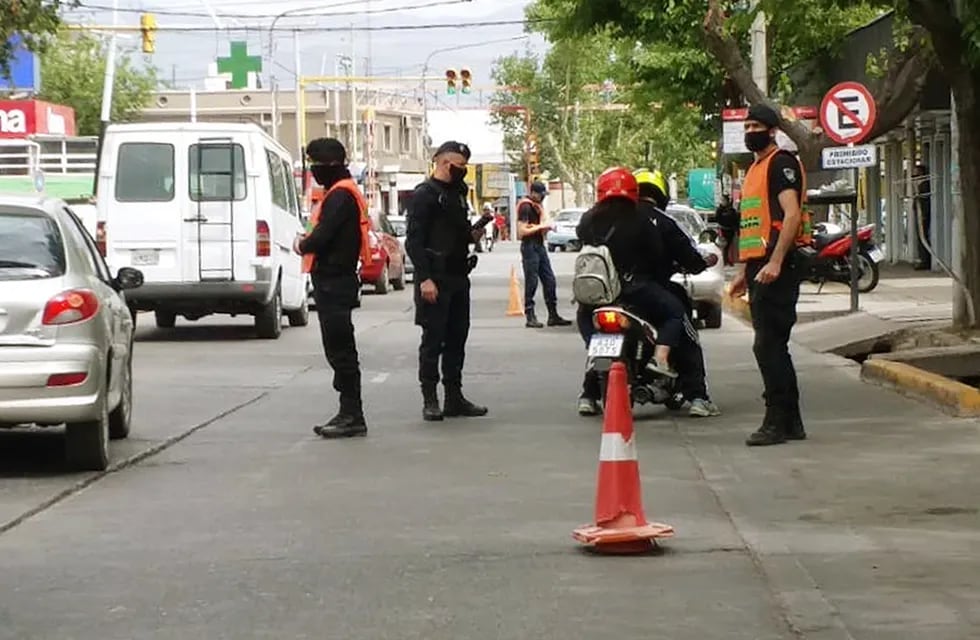 La policía realizó numerosos operativos de control este fin de semana largo. Gentileza Policía de Mendoza