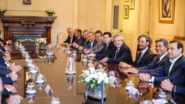 Pacto. El 17 de diciembre, Fernández y los gobernadores dieron de baja el acuerdo fiscal del macrismo. (Presidencia)