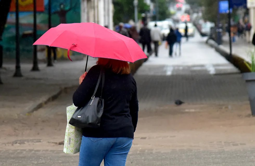 Frío y lluvia en la ciudad de Córdoba para el resto de la semana previa al sábado 25 de mayo.