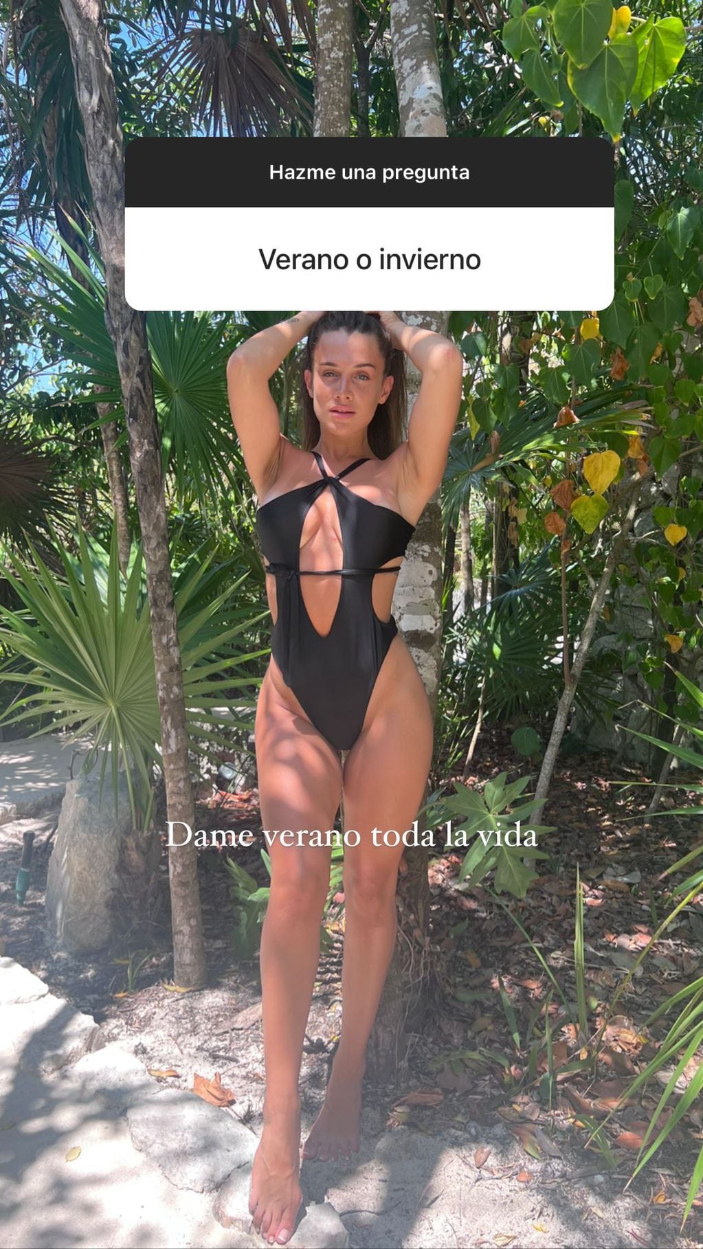 Camila Homs se declaró team verano con una foto en traje de baño
