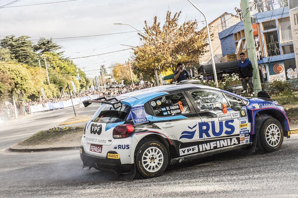 Marcos Ligato, junto a Rubén García, en el Rally de Argentina 2022, que ganaron con el Citroën C3 R5 del Tango. Con ese mismo auto y equipo, asociado con el VRS, Villagra corre este año en el Argentino y lo hará por el Sudamericano en Jesús María.