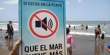 Claromecó, “Que el mar suene Más”: proponen un sector de la playa libre de parlantes