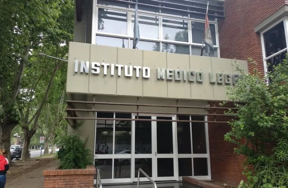 La Fiscalía solicitó la autopsia del cadáver en el Instituto Médico Legal (IML) de Rosario. (Leandro Strappa)