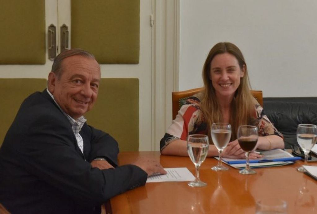 Sánchez se reunió con la directora general de Cultura y Educación provincial, Agustina Vila