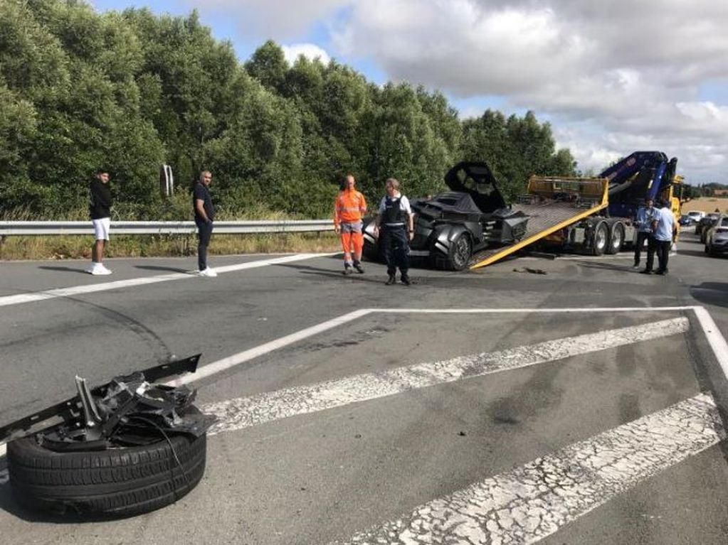 El accidente ocurrió en el antiguo municipio francés de Téteghem, en una salida de la autopista A16.