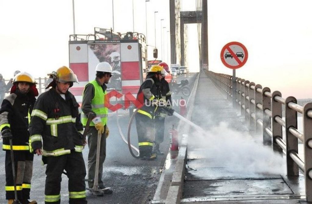 Se incendió un cable en el puente Belgrano
