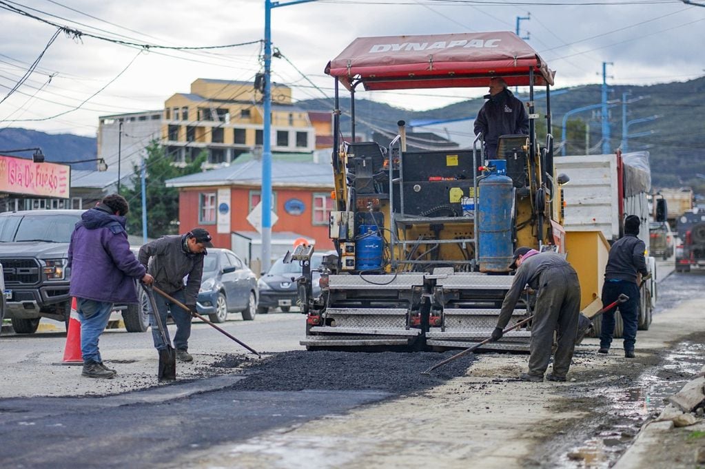 Ushuaia: repavimentaron la Avenida Alem