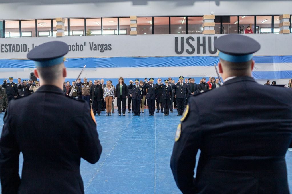 Realizaron en Ushuaia el acto por el 202 aniversario de la Policía Federal Argentina