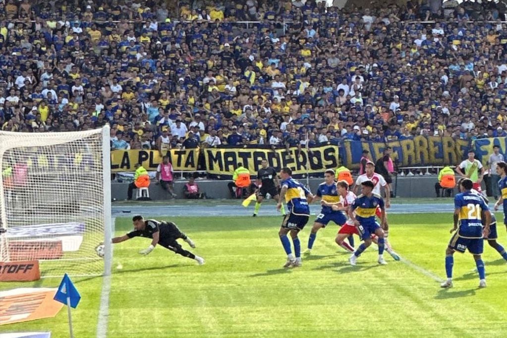 La foto de la fecha que despeja las dudas acerca del gol anulado en el Superclásico, entre Boca y River. Foto: Gentileza Agustín Cáffaro