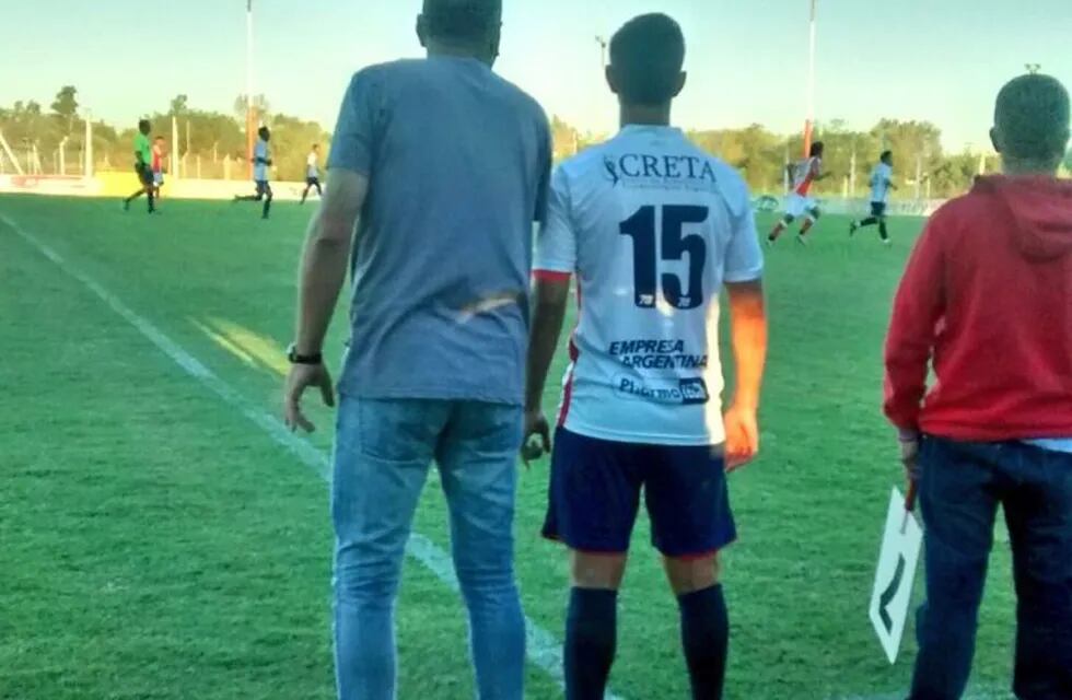 El entrenador de Central Córdoba, Daniel Moscetta, renunció tras el empate como local ante Defensores de Cambaceres.