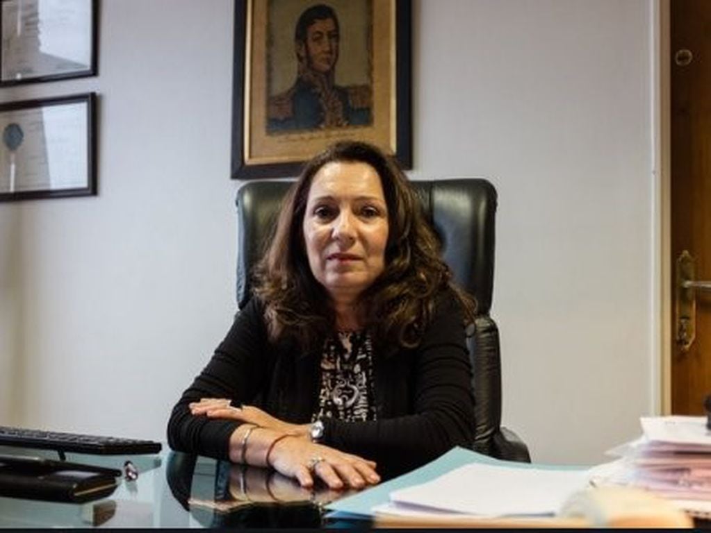 Alberto Fernández intervino la AFI y designó como titular a la presidenta de Justicia Legítima, Cristina Camaño