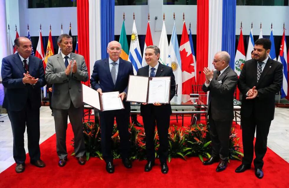 El Mercosur acordó con Canadá iniciar negociaciones para un acuerdo de comercio. Foto: AP.
