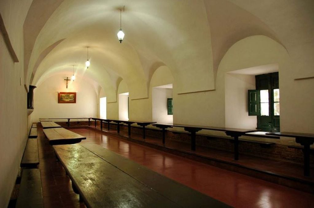 Interior del histórico convento San Carlos.