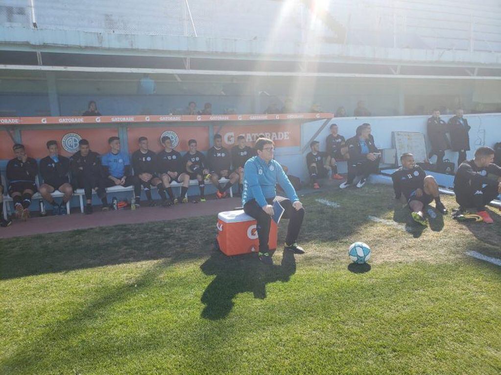 Vuelve el fútbol a barrio Alberdi con el amistoso que jugarán Belgrano y Gimnasia Esgrima de Mendoza.