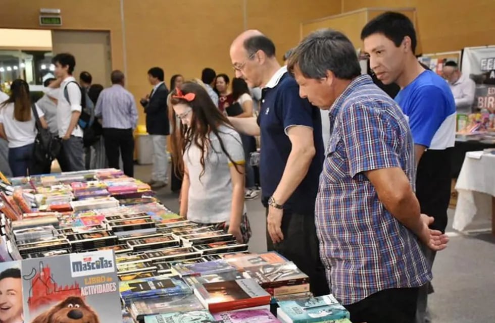 Feria del libro en Concordia.