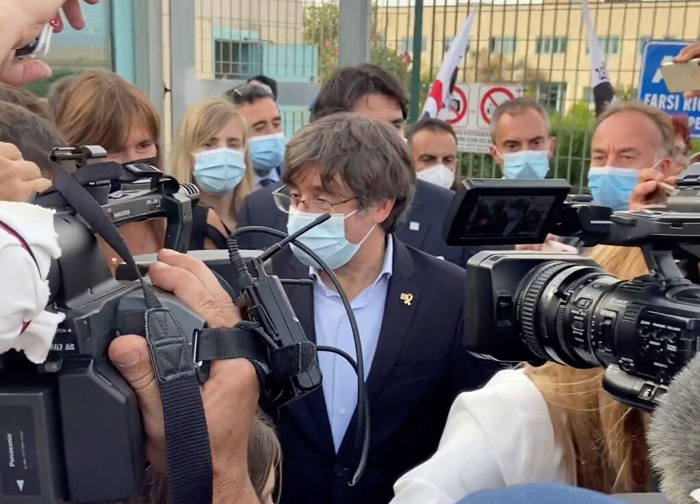 Cuatro años después de huir de España, Carles Puigdemont detenido en Italia. (Ap)