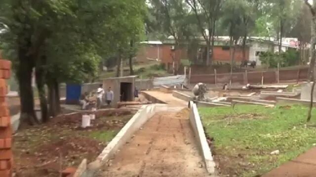 Se ejecutan obras para la construcción de una plazoleta en el Hospital SAMIC de Eldorado