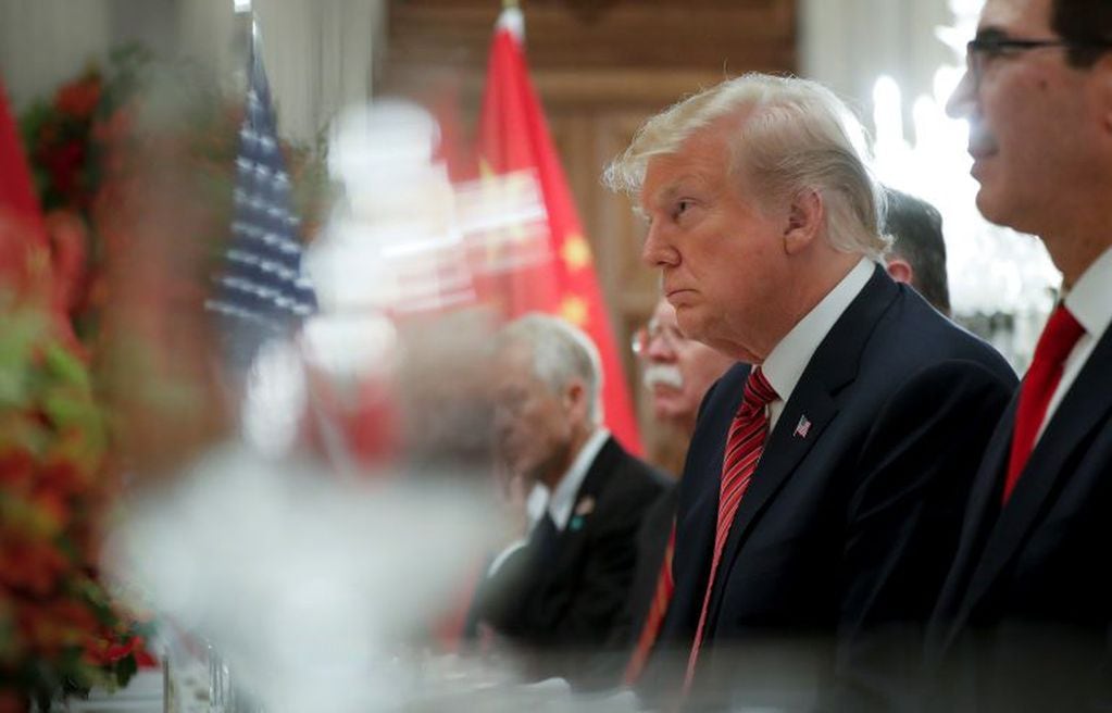 Donald Trump escucha al presidente chino 
 (AP Photo/Pablo Martinez Monsivais)