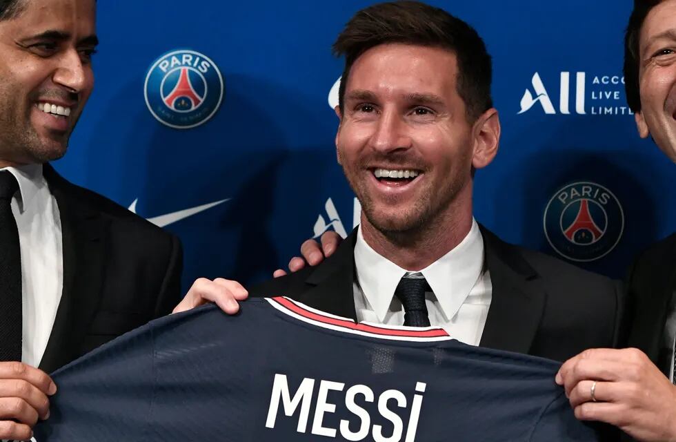 Lionel Messi fue presentado como flamante incorporación del Paris Saint-Germain.