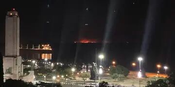 Incendios en las islas frente a Rosario